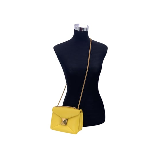 Valentino Pre-owned Garavani Lederschultertasche mit einem Niet - Gelb - Image 2