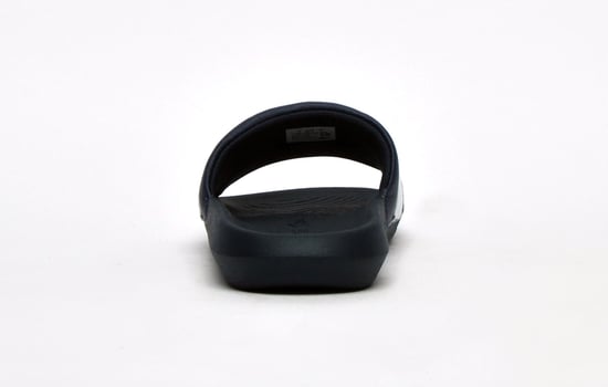 Claquettes Croco Lacoste Pour Homme en Bleu Marine - Image 3