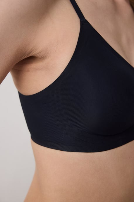 Geripptes Strick-Bralette - Image 6