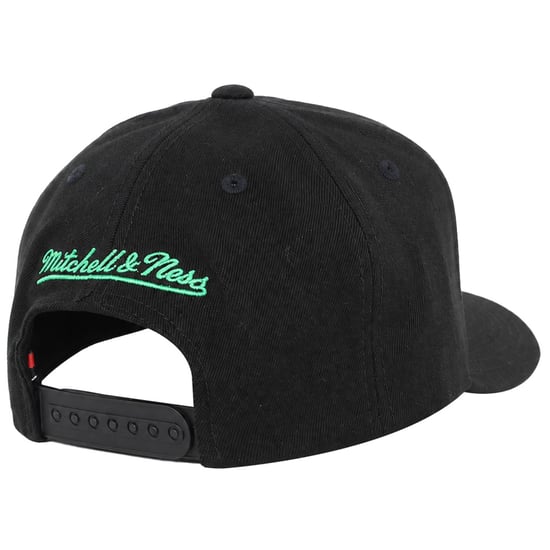 Mitchell & Ness NBA Milwaukee Bucks Nitro Wave Redline Schwarze Mütze - Image 2