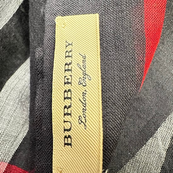 Burberry karierter Fransenschal aus mehrfarbiger Wolle - Image 3