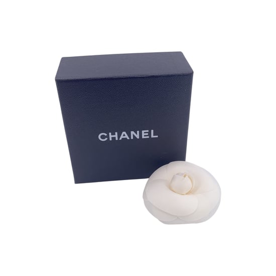 Chanel Vintage Stoffbrosche Kamelie - Image 2