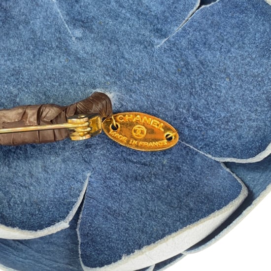 Chanel Vintage Lederbrosche Kamelie - Image 3