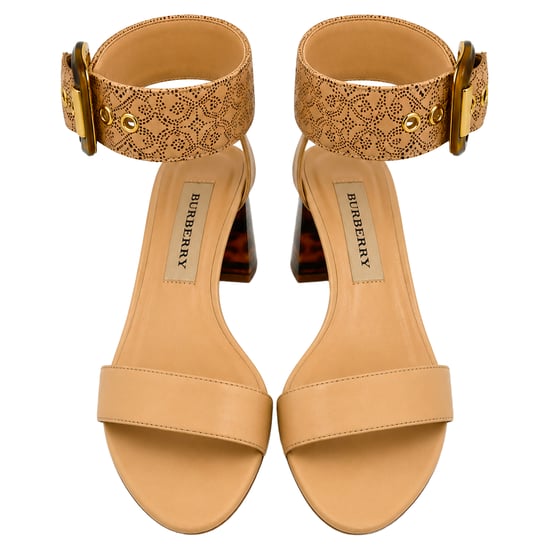 Burberry Sandalen mit Knöchelriemen und Blockabsatz aus beigem Leder - Image 4