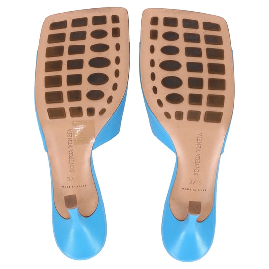 Bottega Veneta Stretch-Mules mit Absatz aus blauem Lammleder - Image 6
