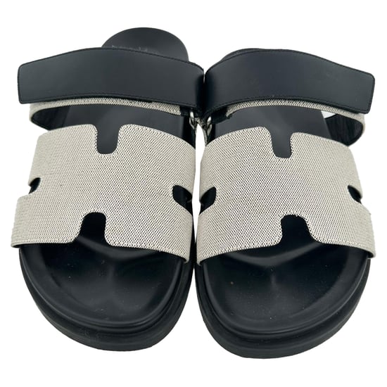 Hermès Chypre Sandalen aus weißem und schwarzem Canvas und Leder - Image 4
