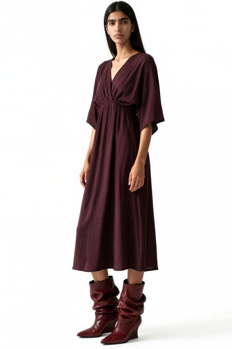 V-Ausschnitt Midikleid mit Wickeloptik und drei Viertelärmeln - Image 2