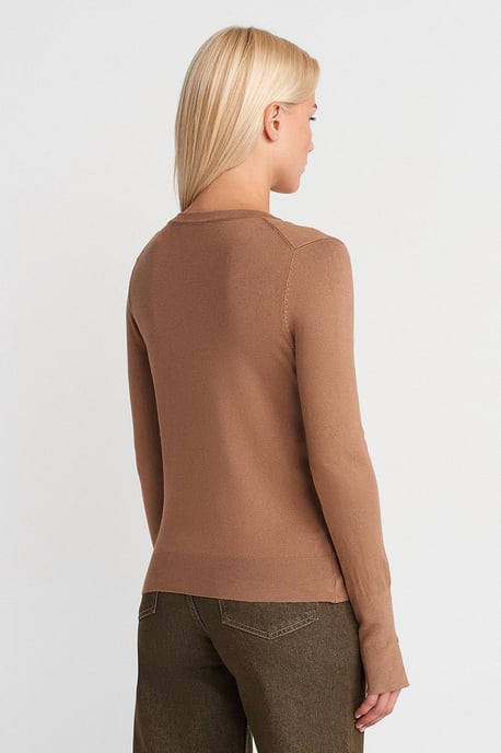 Damen V-Ausschnitt Strickpullover mit seitlichem Schlitz - Image 2
