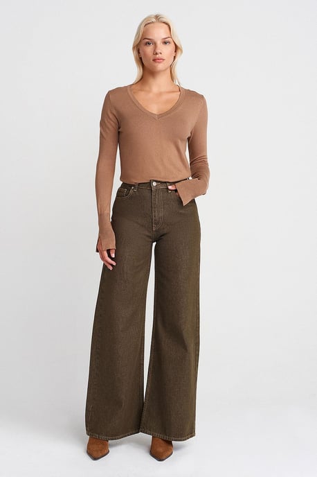 Damen V-Ausschnitt Strickpullover mit seitlichem Schlitz - Image 4