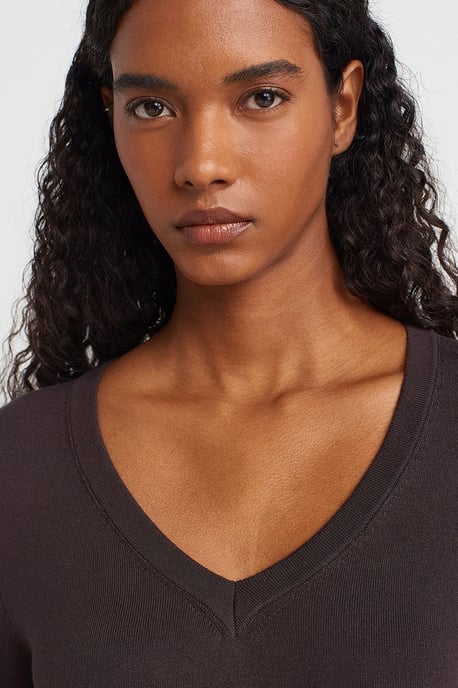 Damen V-Ausschnitt Strickpullover mit seitlichem Schlitz - Image 3