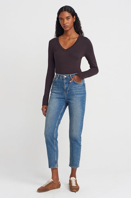Damen V-Ausschnitt Strickpullover mit seitlichem Schlitz - Image 4