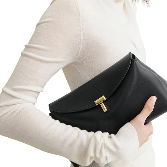 Toteme T-Lock Clutch aus Leder - Image 5