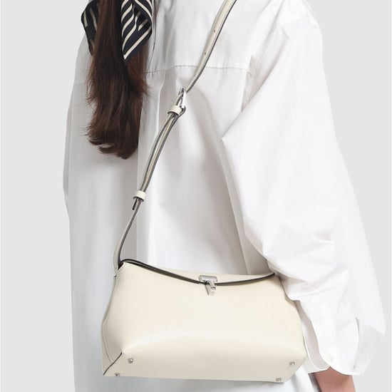 TOTEME T-Lock Clutch aus Leder - Image 5