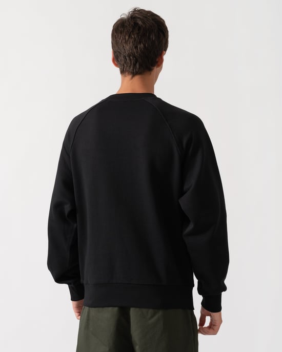 Lässiges Langarm-Sweatshirt mit Logo-Detail in Schwarz - Image 2