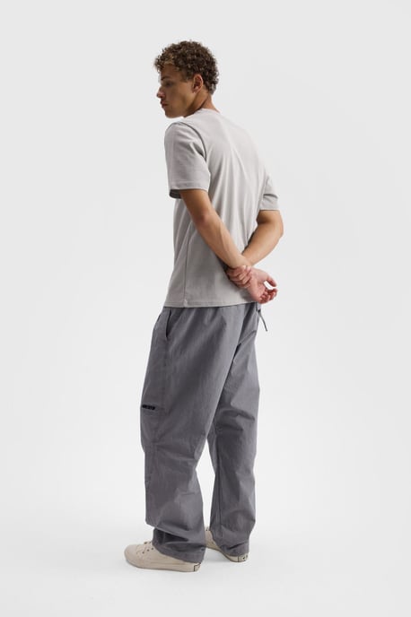 Lässig geschnittenes T-Shirt mit Logo-Print und Rundhalsausschnitt - Image 3