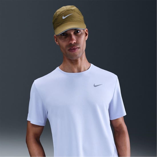 Nike - "Miler" T-Shirt für Herren, Reflektierende Details (Gespenst) - Image 5