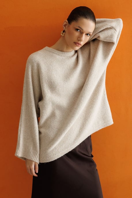 Damen Oversized Rundhalspullover - Image 1