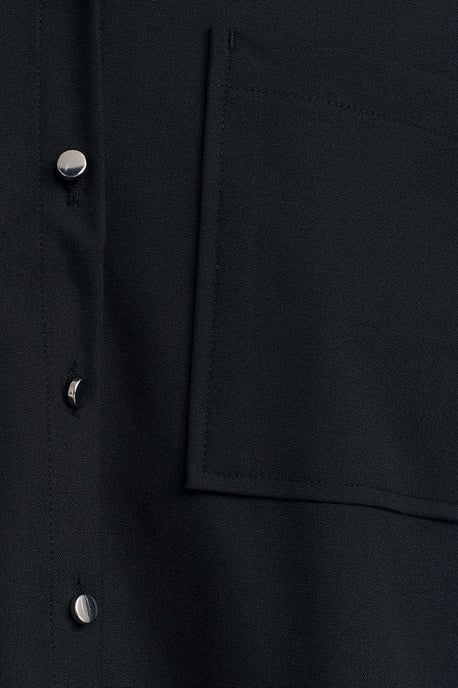 Übergroßes Crepe-Button-Front-Hemd - Image 4