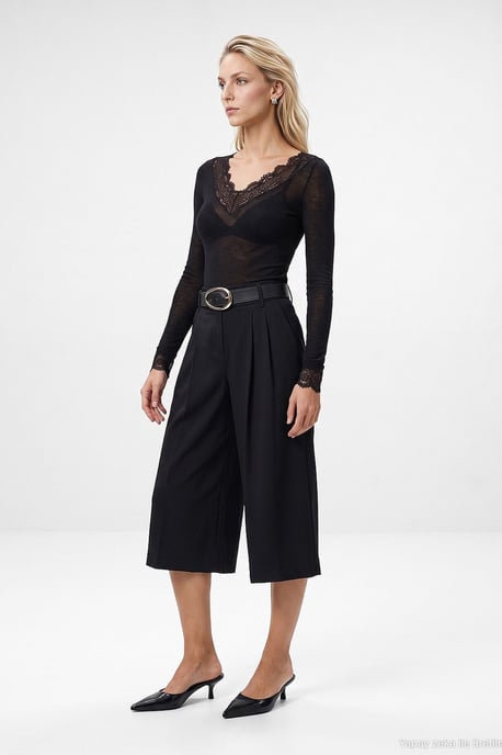 Damen maßgeschneiderte Pull-On Shorts - Image 4