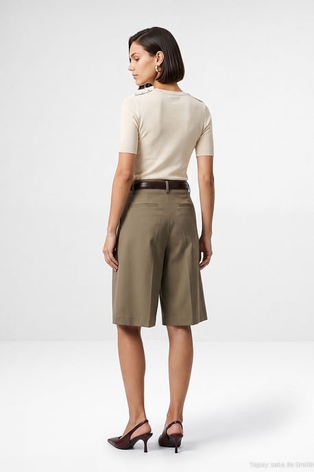 Damen maßgeschneiderte Pull-On Shorts - Image 2