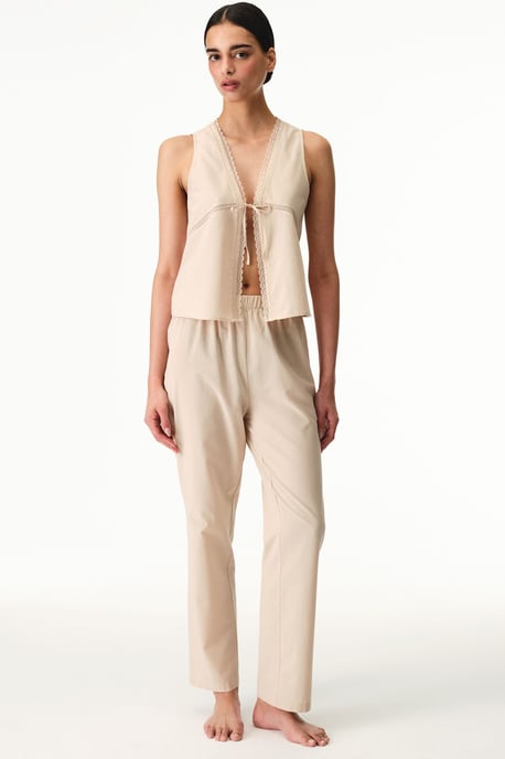 Belle Spitzenhosen-Pyjama-Set - Image 1