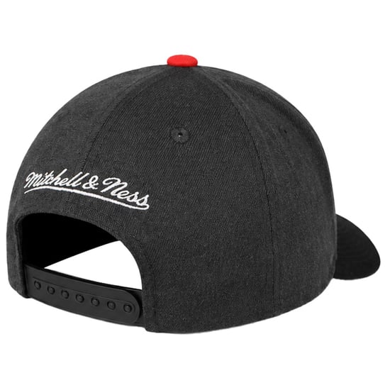 Mitchell & Ness NBA Chicago Bulls G2 Team Bogen Grau Cap - Image 2