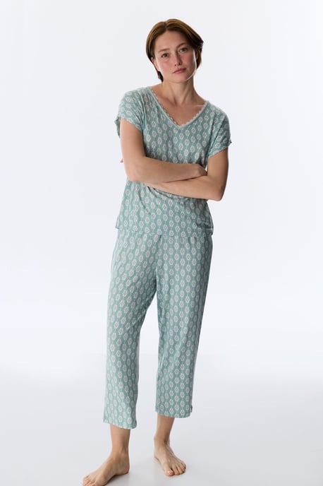 Alia Capri Hose Blümchen Kurzarm Pyjama Set - Image 1