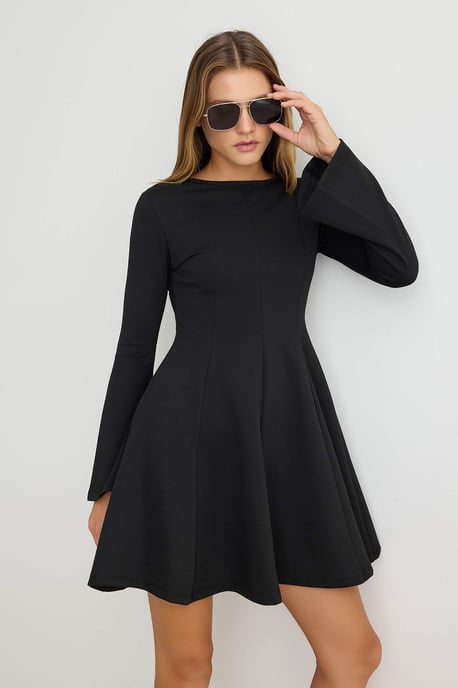 TRENDYOLMİLLA Damen Schwarz Einfarbig Kurz / Mini Lang Skater Kleider - Image 4