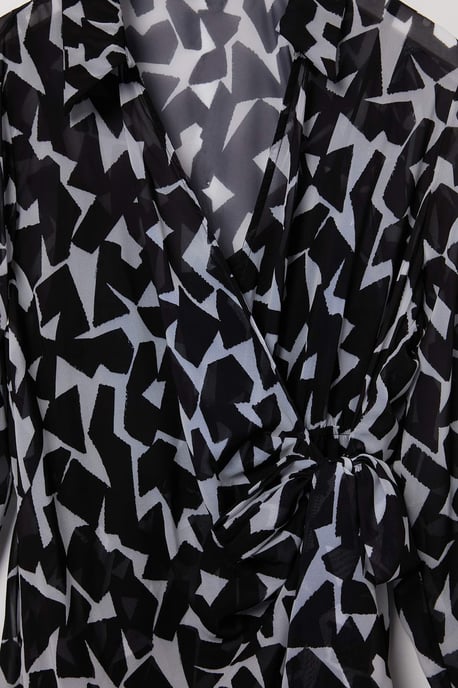 Trendyol Curve Damen Schwarz Geblümt Kurz / Mini Lang A-Linie Große Größen Kleid - Image 5