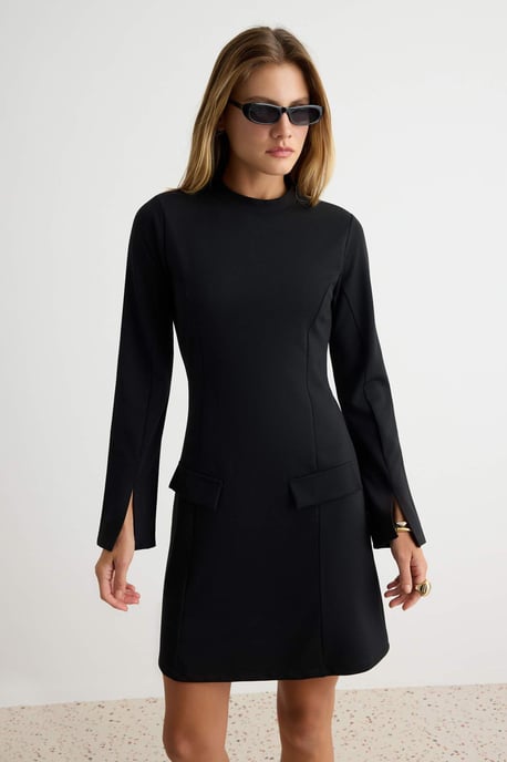 TRENDYOLMİLLA Damen Schwarz Einfarbig Kurz / Mini Lang A-Linie Kleider - Image 4