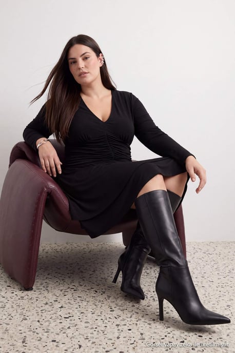 Trendyol Curve Damen Schwarz Einfarbig Kurz / Mini Lang Skater Große Größen Kleid - Image 6