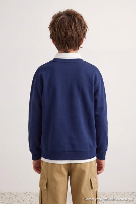 TRENDYOLKIDS Jungen Dunkelblau Einfarbig Lang, Regular Fit Sweatshirts - Image 2