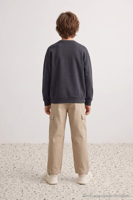 TRENDYOLKIDS Jungen Grau Mit Grafikprint Lang, Regular Fit Sweatshirts - Image 2