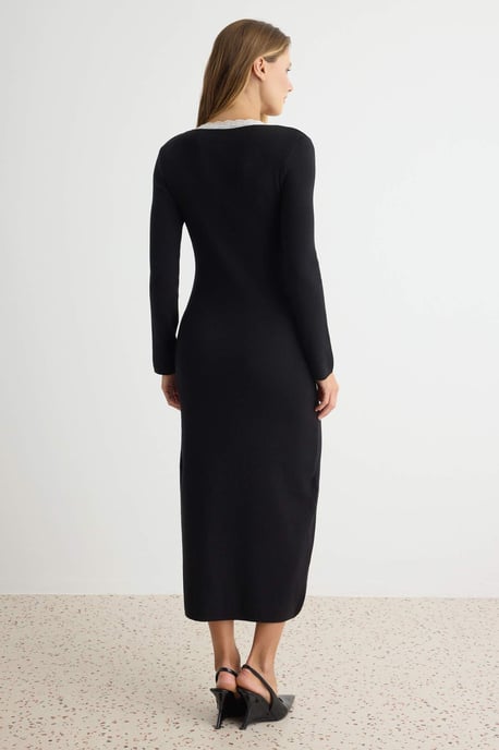 Trendyol Einfarbiges Bodycon-Maxikleid, lang - Schwarz - Image 3