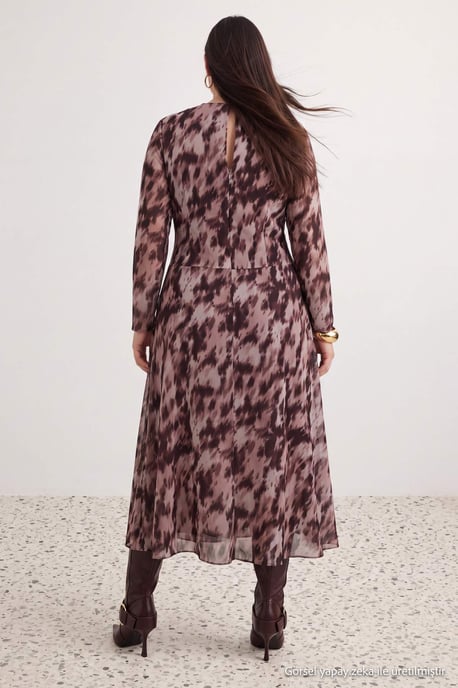 Trendyol Curve Damen Braun Mit Grafikprint Maxi Lang A-Linie Große Größen Kleid - Image 3