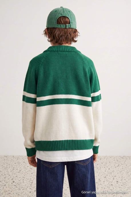 TRENDYOLKIDS Jungen Grün Einfarbig Lang, Regular Fit Pullover - Image 3