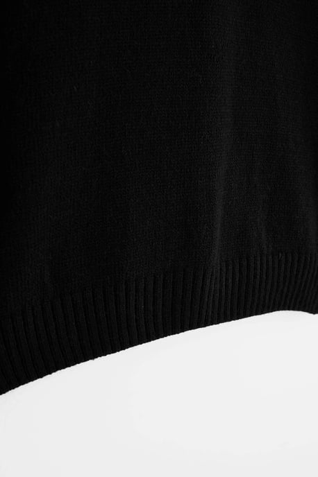 Trendyol Langärmliger Regular-Fit Pullover - Schwarz - Image 3