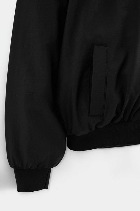 TRENDYOLKIDS Jungen Schwarz Einfarbig Oversize Winter- Jacken - Image 3