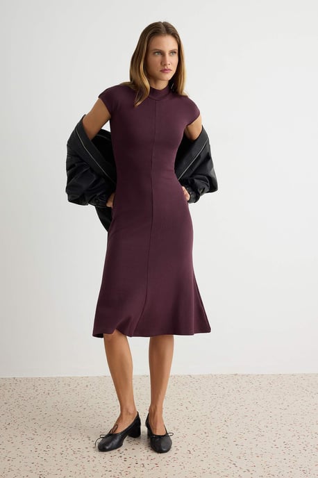 Trendyol Einfarbiges Midi-Bodyconkleid, kurz, Damen - Bordeaux - Image 1