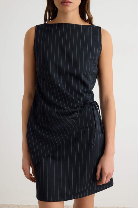 TRENDYOLMİLLA Damen Dunkelblau Gestreift Kurz / Mini Ärmellos Bodycon Kleider - Image 2
