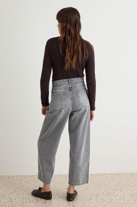 TRENDYOLMİLLA Damen Grau Einfarbig Barrel-Leg Hohe Taille Jeans - Image 3