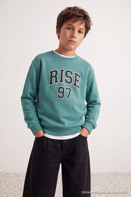 TRENDYOLKIDS Jungen Grün Mit Grafikprint Lang, Regular Fit Sweatshirts - Image 1