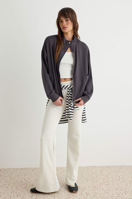 TRENDYOLMİLLA Damen Grau Einfarbig Lang, Oversize Sweatshirts - Image 6