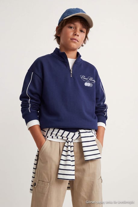 TRENDYOLKIDS Jungen Dunkelblau Mit Grafikprint Lang, Regular Fit Sweatshirts - Image 3