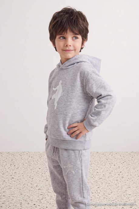 TRENDYOLKIDS Jungen Grau Einfarbig Lang, Regular Fit Zweiteilig Sets - Image 4