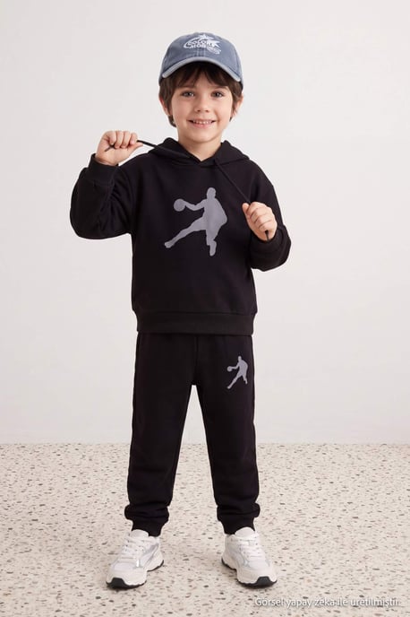 TRENDYOLKIDS Jungen Schwarz Einfarbig Lang, Regular Fit Zweiteilig Sets - Image 3