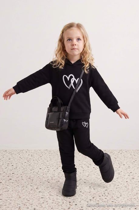TRENDYOLKIDS Mädchen Schwarz Einfarbig Lang, Regular Fit Zweiteilig Sets - Image 1