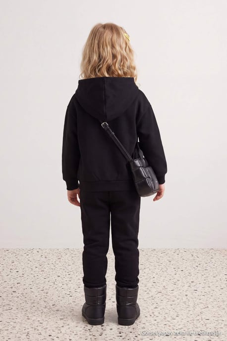 TRENDYOLKIDS Mädchen Schwarz Einfarbig Lang, Regular Fit Zweiteilig Sets - Image 4