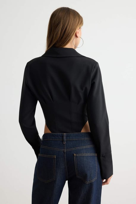 TRENDYOLMİLLA Damen Schwarz Einfarbig Lang, Tailliert Hemden - Image 3