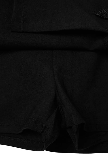 TRENDYOLMİLLA Damen Schwarz Einfarbig Hosenrock Normale Taille Shorts Bermudashorts - Image 5
